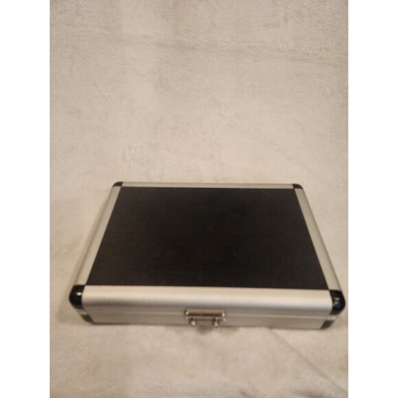 Travel Rugged Case Cigar Humidor Silver Black With Locking Latch - Picture 2 of 11